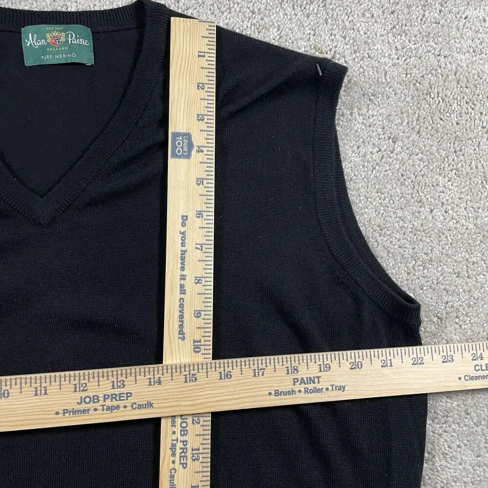 Vintage Alan Paine Men’s V-Neck Sweater Vest Black Merino Wool UK 44 EUR 52 US L